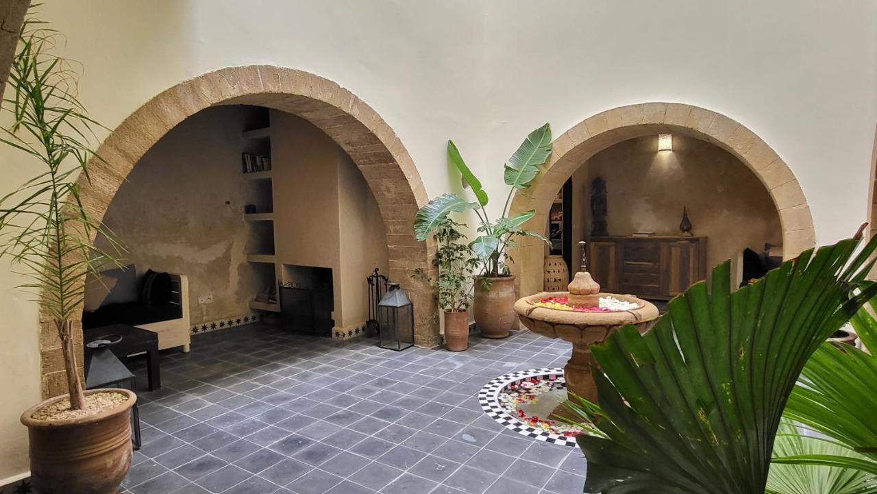 Riad Dar Nor 에사우이라 외부 사진